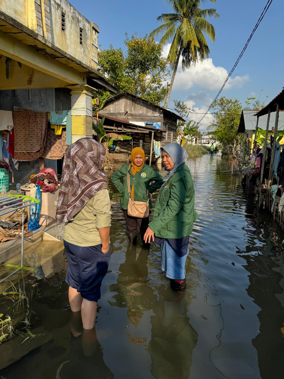 The 'USU Peduli' Action in Marelan on December 7, 2025.
